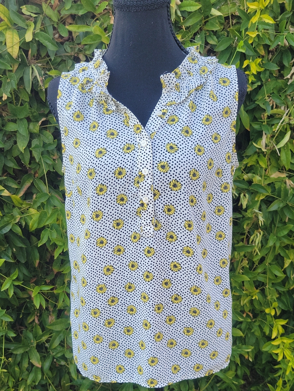 Talbots White Sleeveless Sunflower Polka Dot Camisole SP